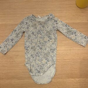 Quincey Mae bamboo onesie. Sized 6-12 months